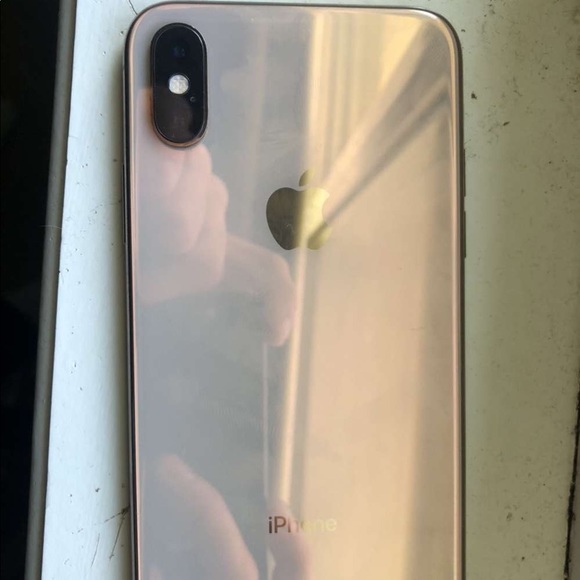 iPhone XS - Picture 1 of 3